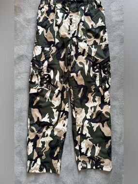 Utobia Boy’s Green & Tan Camo Cargo Pants